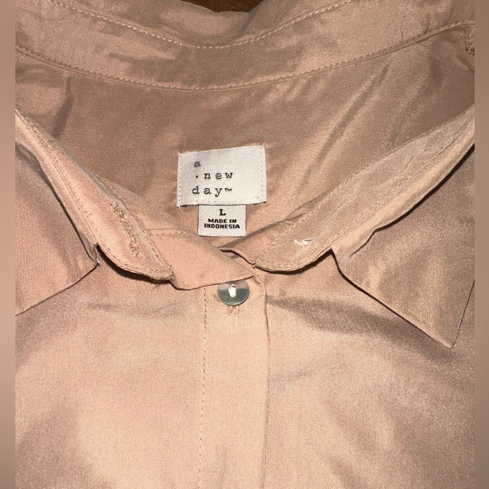 A New Day Sleeveless Button-Down Top | Camel size large - Picture 3 of 5
